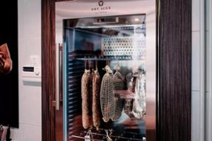 Рафт за шунки и колбаси за витрини за зреене 