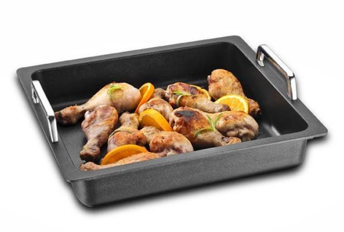 Съд по гастронорм с дръжки и 2 разделения Grill/гладко дъно GN 1/1-55, лят алуминий с Lotan® незалепващо покритие - spareparts.tomeko.bg Съд по гастронорм с дръжки и 2 разделения Grill/гладко дъно GN 1/1-55, лят алуминий с Lotan® незалепващо покритие