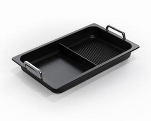 Съд по гастронорм с дръжки, индукционен с 2 разделения Grill/гладко дъно GN 1/1-55, лят алуминий с Lotan® незалепващо покритие - spareparts.tomeko.bg Съд по гастронорм с дръжки, индукционен с 2 разделения Grill/гладко дъно GN 1/1-55, лят алуминий с Lotan® незалепващо покритие